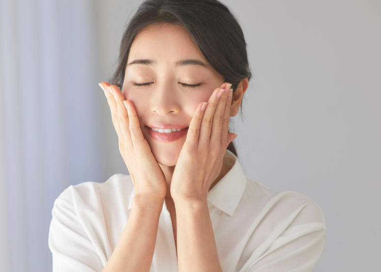 美肌也需要聰明投資！跟著這份小資女護膚清單，不用狂灑錢也能高效保養
